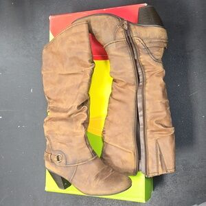 WEAR.EVER tan boots size 6